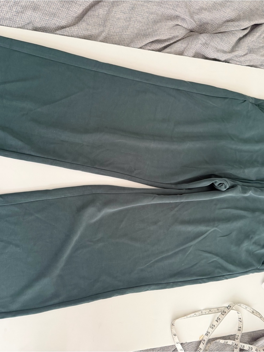 Athleta Seasoft Mid Rise Straight Pant NEW XL - Picture 5 of 8